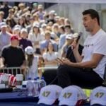 Charlie Kirk Komentator Konservatif Tewas Ditembak