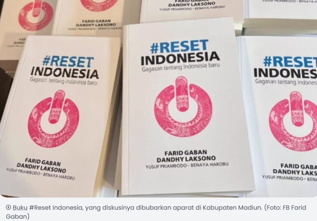 Diskusi Buku ‘Reset Indonesia’ di Madiun Dibubarkan Aparat, Dandhy Laksono: “Inilah Kenapa Kita Perlu Reset”